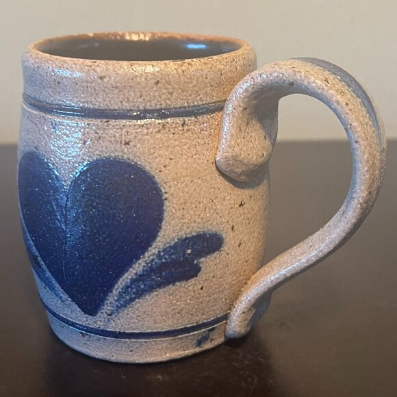 ROWE POTTERY Handcrafted Salt Glazed Gray w/ Cobalt Blue Heart Mug ~ Wisconsin - Picture 2 of 11